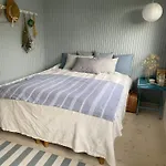 度假居 Hyggeligt Sommerhus I Det Fynske Ohav 100 M Til Vandet Med Badebro *