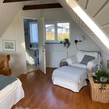 Feriehus Hyggeligt Med Havudsigt