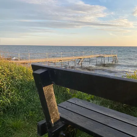 Feriehus Hyggeligt Med Havudsigt Nordenbro Vesteregn