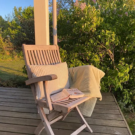 Hyggeligt Sommerhus I Det Fynske Ohav 100 M Til Vandet Med Badebro * Nordenbro Vesteregn
