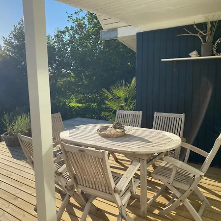 Holiday home Hyggeligt I Det Fynske Ohav 100 M Til Vandet Med Badebro Humble