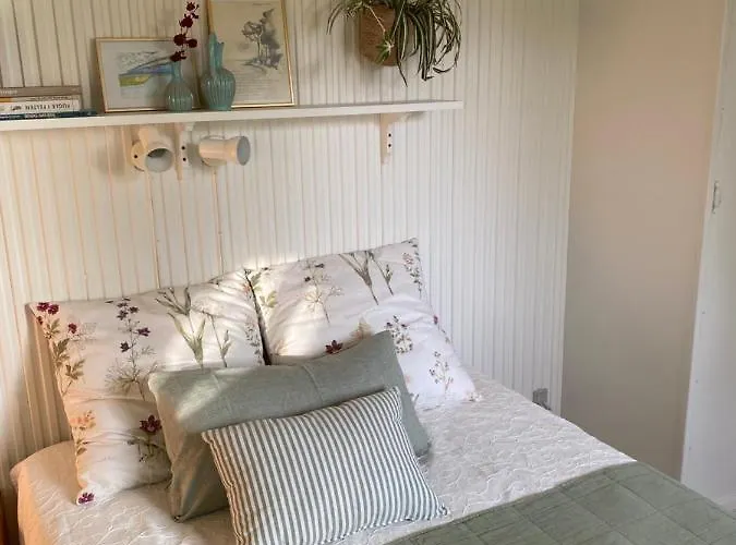 Nyaraló Hyggeligt Pa Langeland 100 M Til Vandet, Naer Dovns Klint Nordenbro Vesteregn