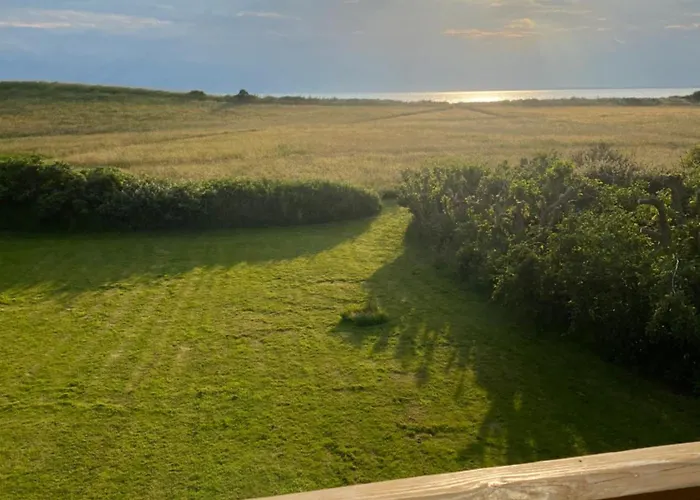 Hyggeligt Pa Langeland 100 M Til Vandet, Naer Dovns Klint *