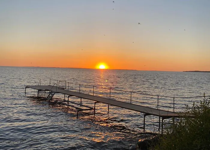 Hyggeligt Pa Langeland 100 M Til Vandet, Naer Dovns Klint Nyaraló *
